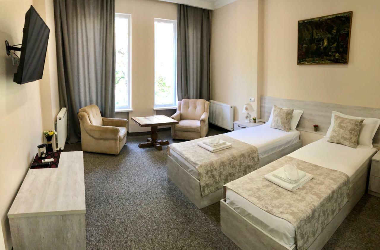 Hotel Leo Palace Tbilisi Eksteriør billede