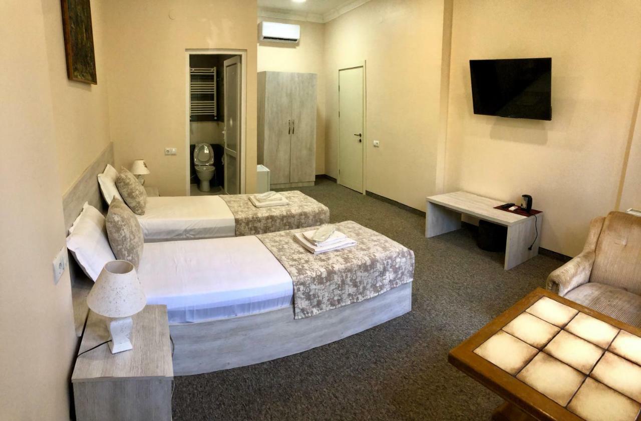 Hotel Leo Palace Tbilisi Eksteriør billede
